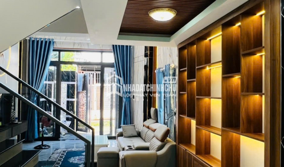 Nhà phố đẹp Tam Bình, Lô góc 2MT - 4 Tầng - Nhỉnh 5,5 tỷ – Đường 8m – Ôtô ngủ trước nhà